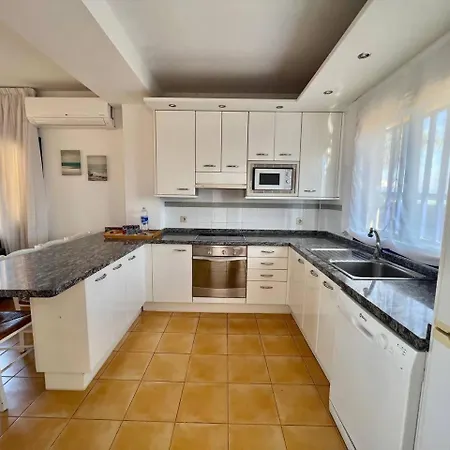 Bahia Playa 1 בית נופש מלונראס